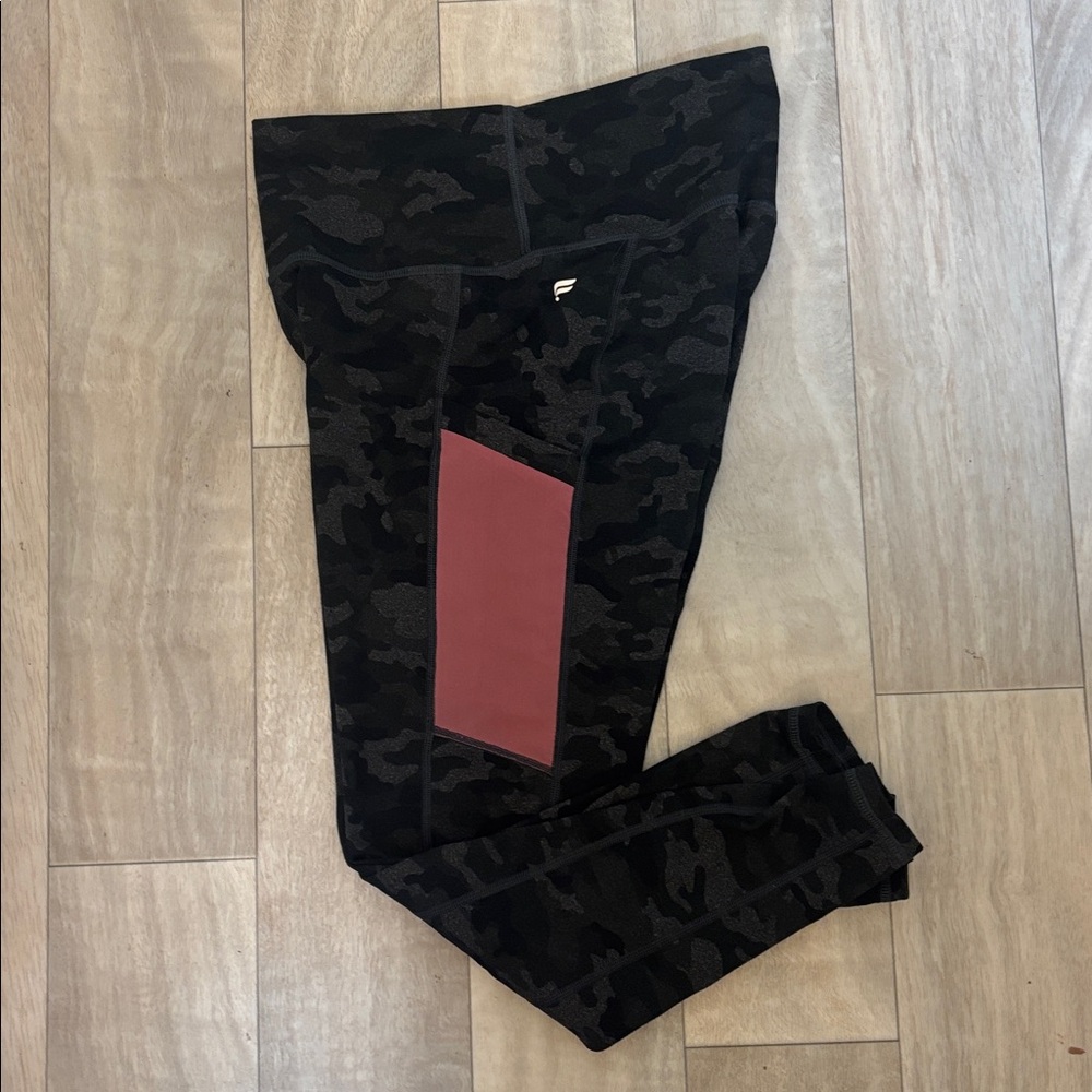 Fabletics Gray Camouflage Leggings